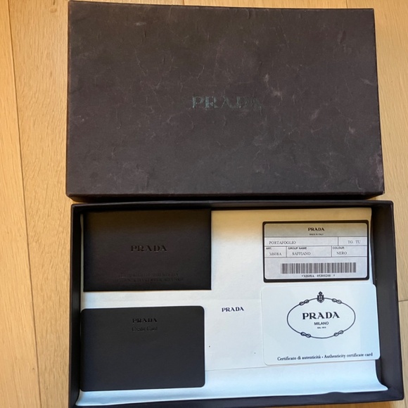 Vintage Prada Black Saffiano Leather Continental Wallet - Picture 5 of 5